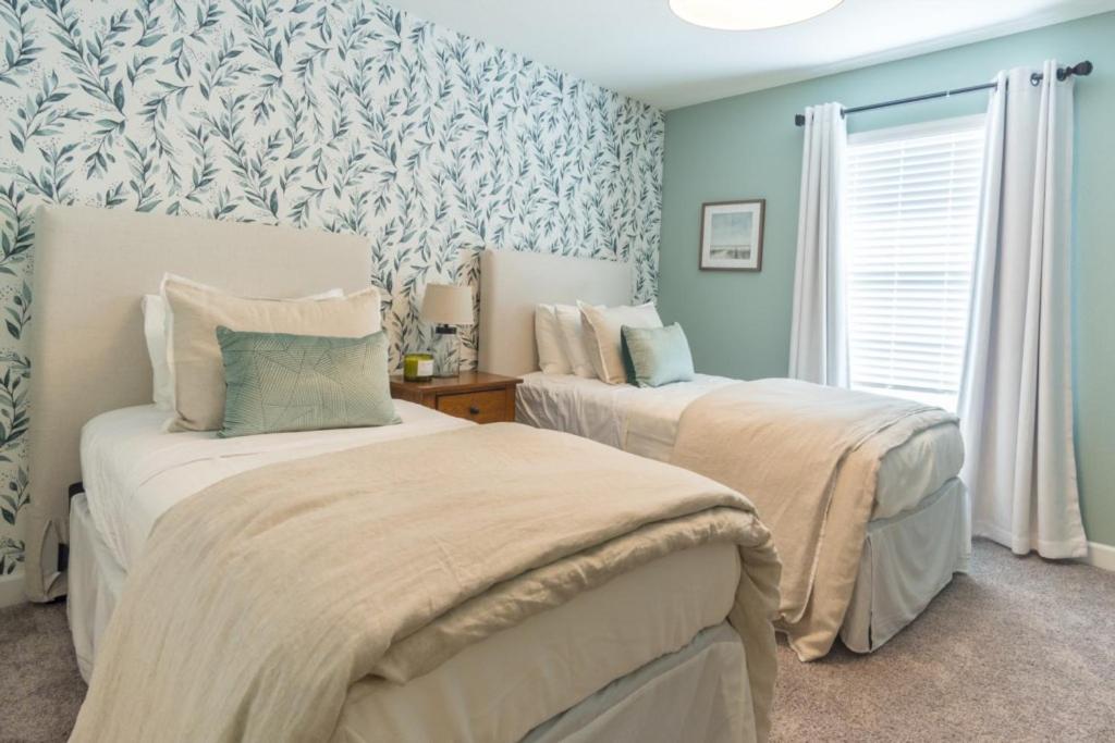 Popular attractions Area Nearby Property